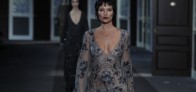 Prehliadka Louis Vuitton jeseň / zima 2013 sa niesla v dekadentnom ale erotickom duchu