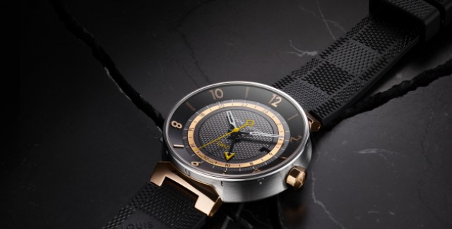 Louis Vuitton TAMBOUR Moon