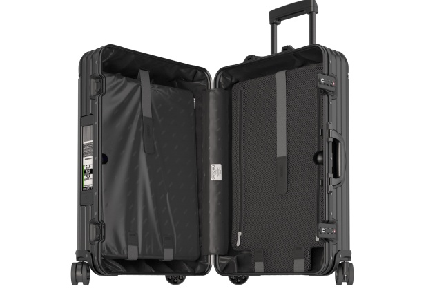 Rimowa Topas Stealth