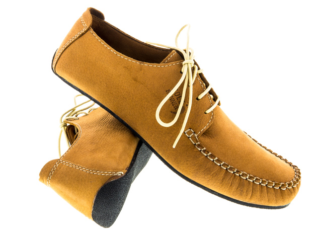 Barefoot Scout Cognac za 155 €